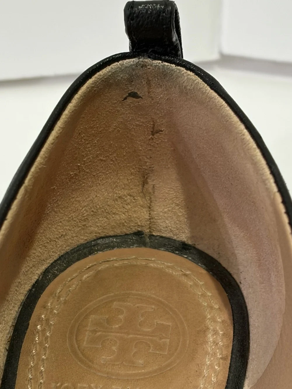 Tory Burch Gabriel Black Leather Logo Ballet Flats 8 EUC